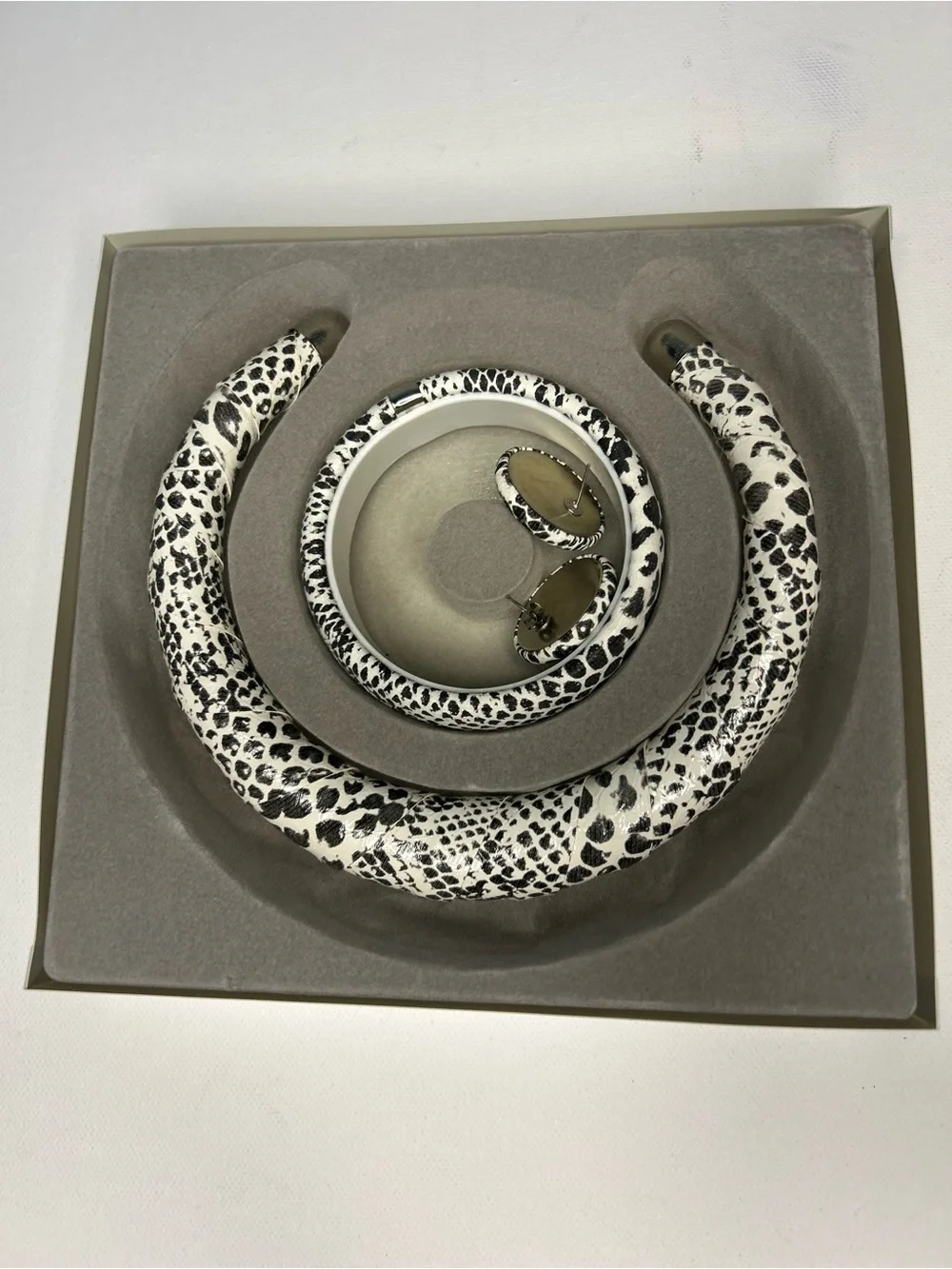 Vintage Faux Snakeskin Choker Necklace Bracelet & Earrings Set Python Print 80s